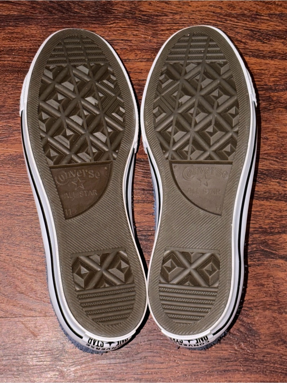 Converse - Picture 14 of 14